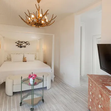 מלון Sabrinas Haus - Adult Only +14 4*